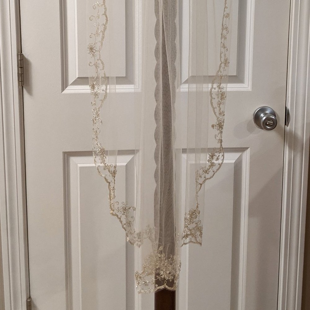 One Layer Champagne Fingertip Length Wedding Veil